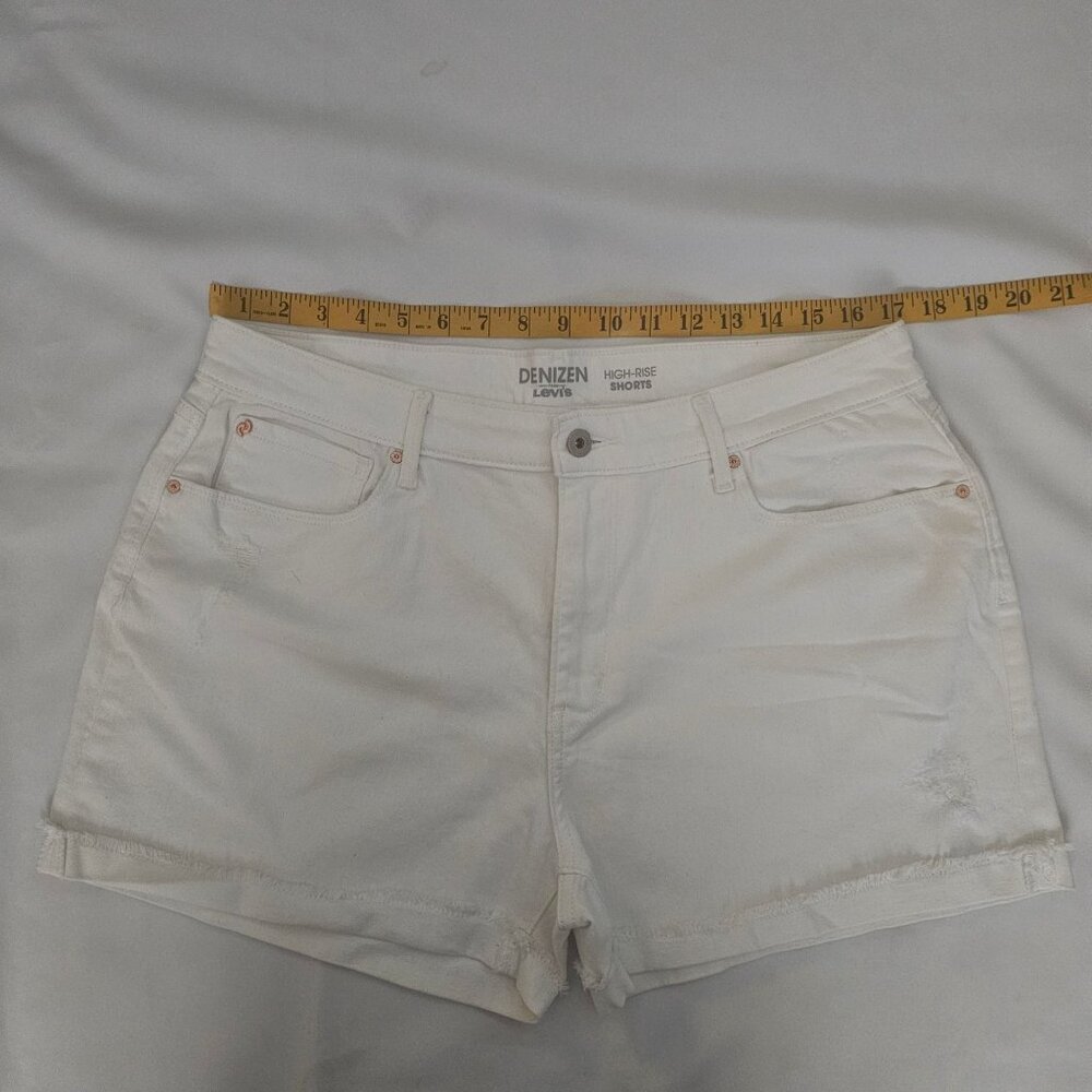 DENIZEN From Levi's High Rise Denim Shorts White Women's Size 16 W33 - Picture 9 of 11